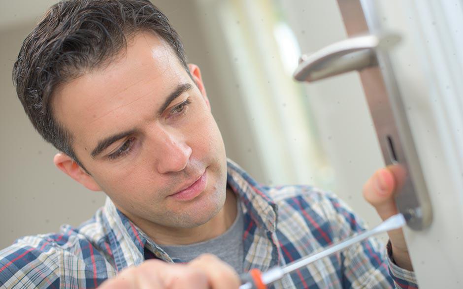 personnalisé serrurier Louvres